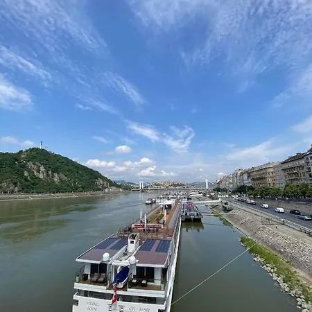 Apartamento River Danube