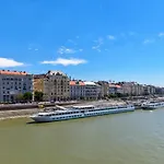 River Danube Apartment Budapest